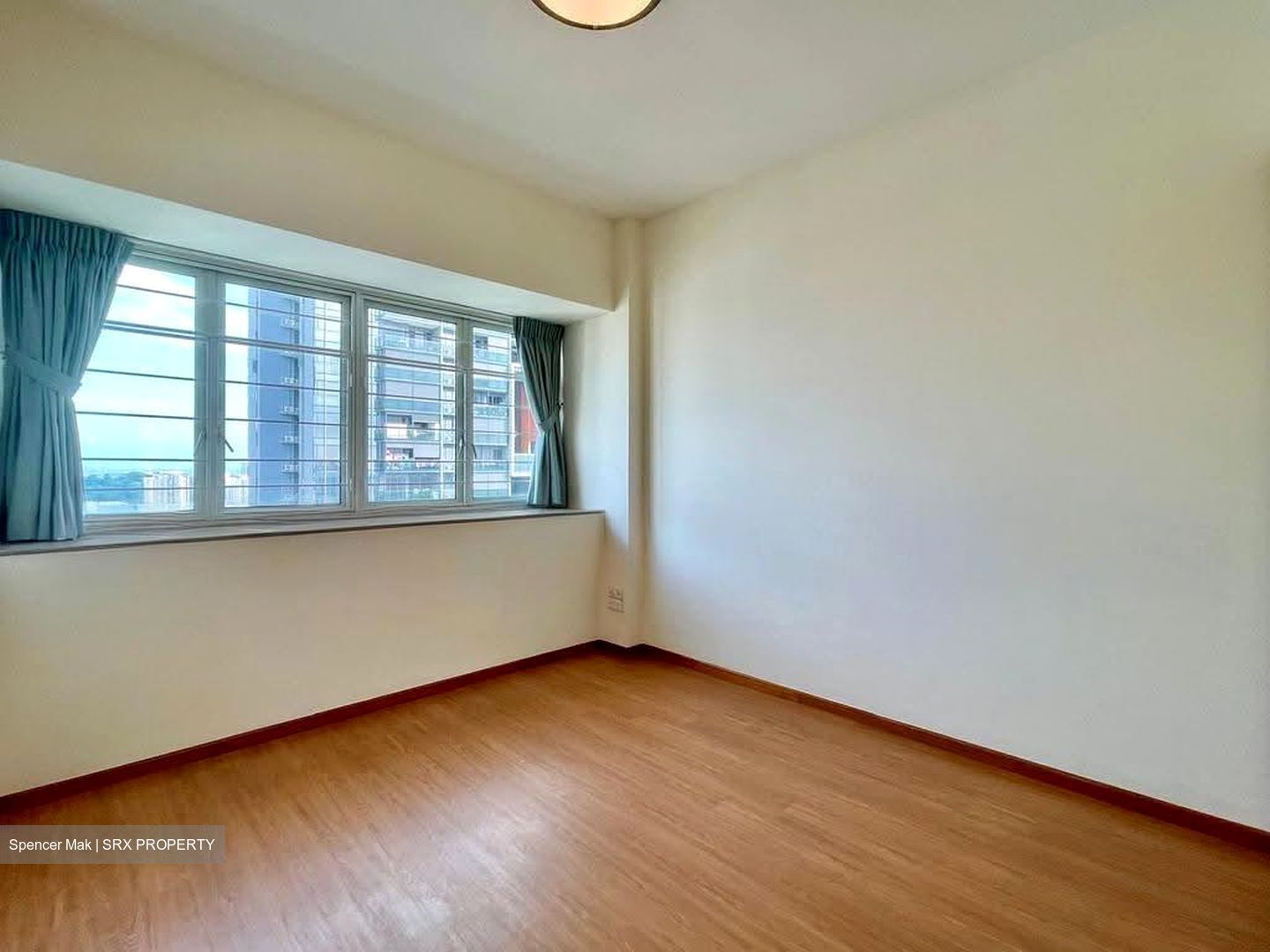 Queens (D3), Condominium #619585881
